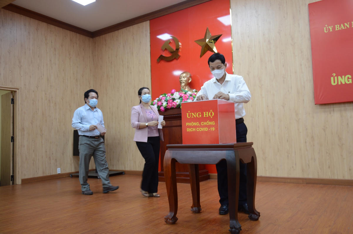 Quảng Ngãi phát động ủng hộ phòng, chống Covid-19