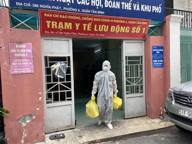 Nhiều trạm y tế lưu động đưa vào hoạt động trong thời điểm dịch bệnh Covid-19 hoành hành tại TP HCM.