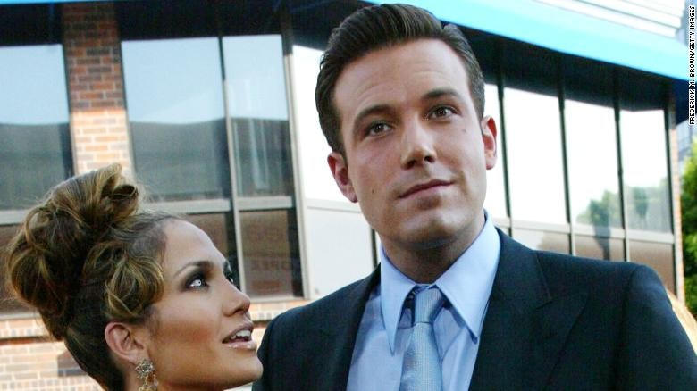 Tình sử ‘một vòng trái đất’ dài 21 năm của Jennifer Lopez và Ben Affleck