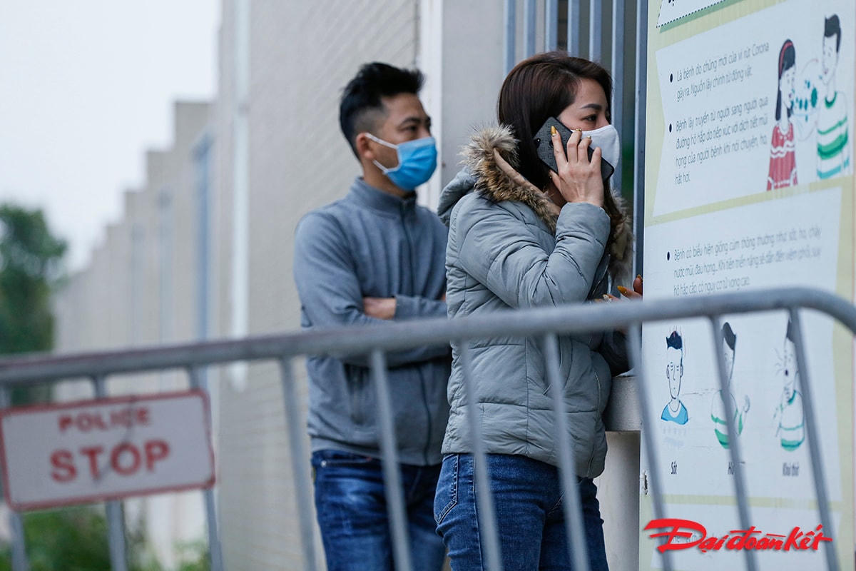 Các phụ huynh chia sẻ: Nhà trường đã rất chu đáo, chăm sóc các cháu và tạo mọi điều kiện tốt nhất để các cháu có một cái Tết vui vẻ, đầm ấm trong thời gian cách ly.
