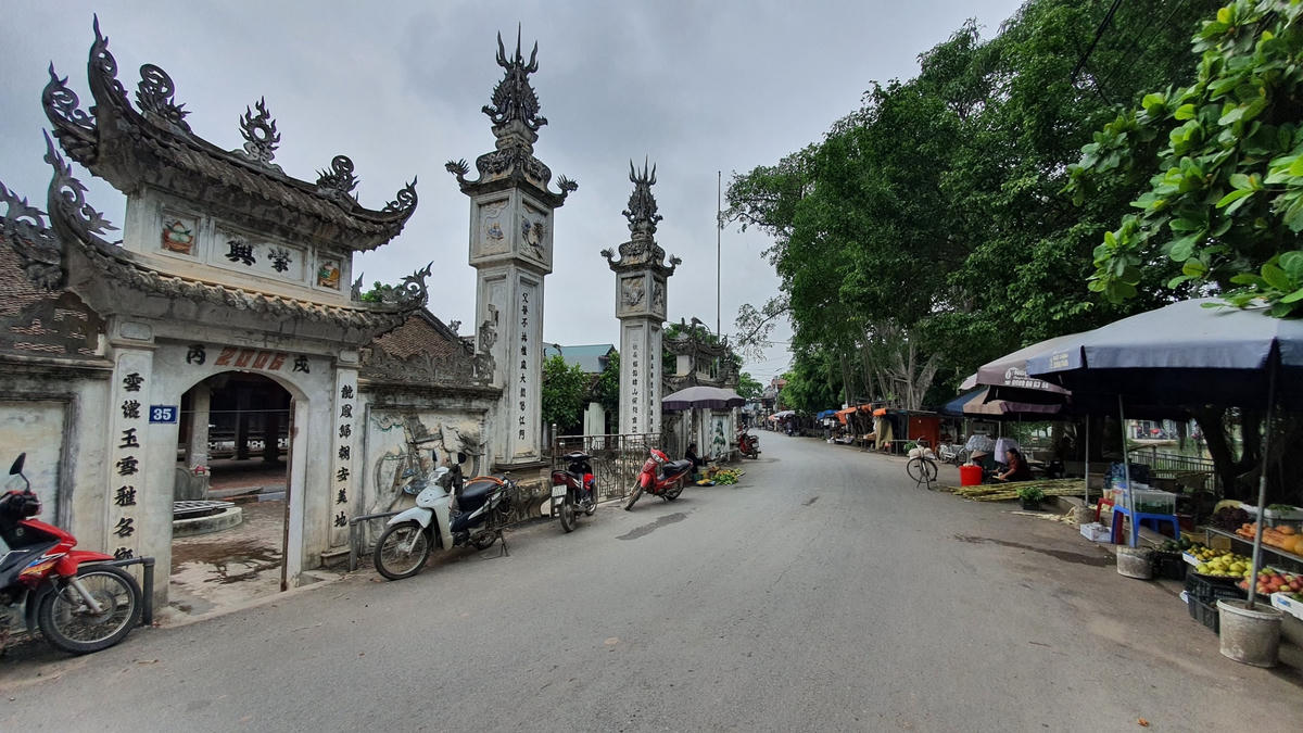 Đình Vân Côn (Hoài Đức) nơi bị mất 3 ngai thờ vào đầu năm 2020. Ảnh: Quang Tấn.  