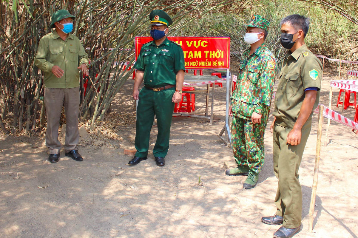 Trạm Kiểm soát xuất nhập cảnh phòng chống dịch Covid-19 Phà 8, Đồn Biên phòng Ia Chía (Gia Lai). Ảnh: Hồng Thi.