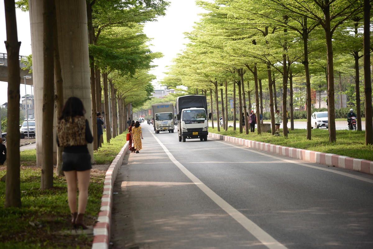 Tiềm ẩn nguy cơ mất an toàn giao thông tại nút giao Quốc lộ 5 với lối lên cao tốc Hà Nội – Bắc Giang