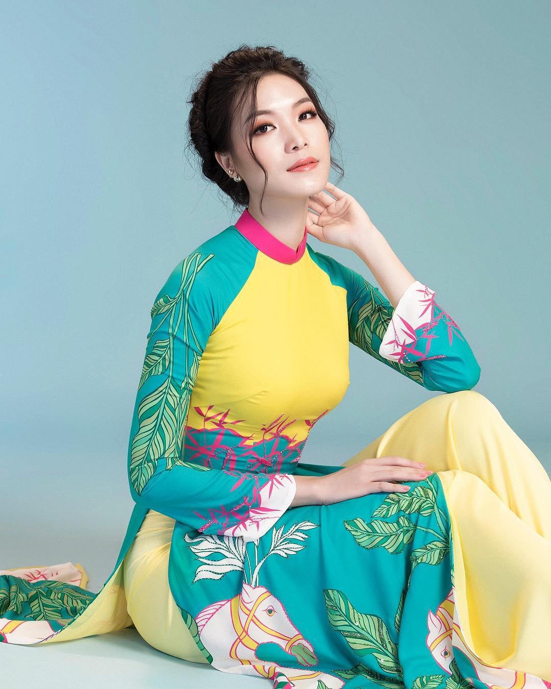Sau 11 năm đăng quang Hoa hậu Việt Nam, nhan sắc của Thuỳ Dung ngày càng hoàn thiện và xinh đẹp, mặn mà hơn.