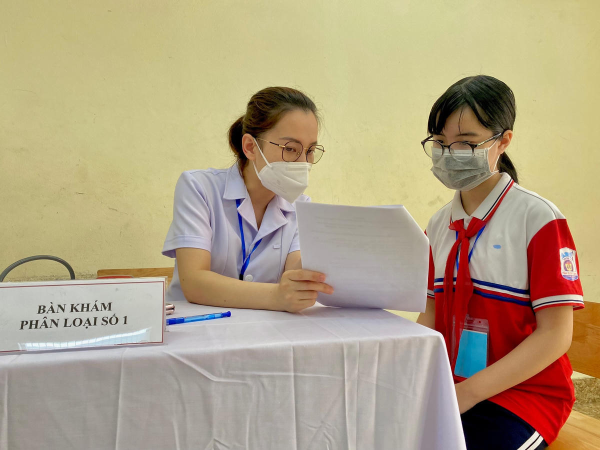 [ẢNH] Quảng Ninh tiên phong tiêm vaccine Covid-19 cho trẻ từ 5 đến dưới 12 tuổi