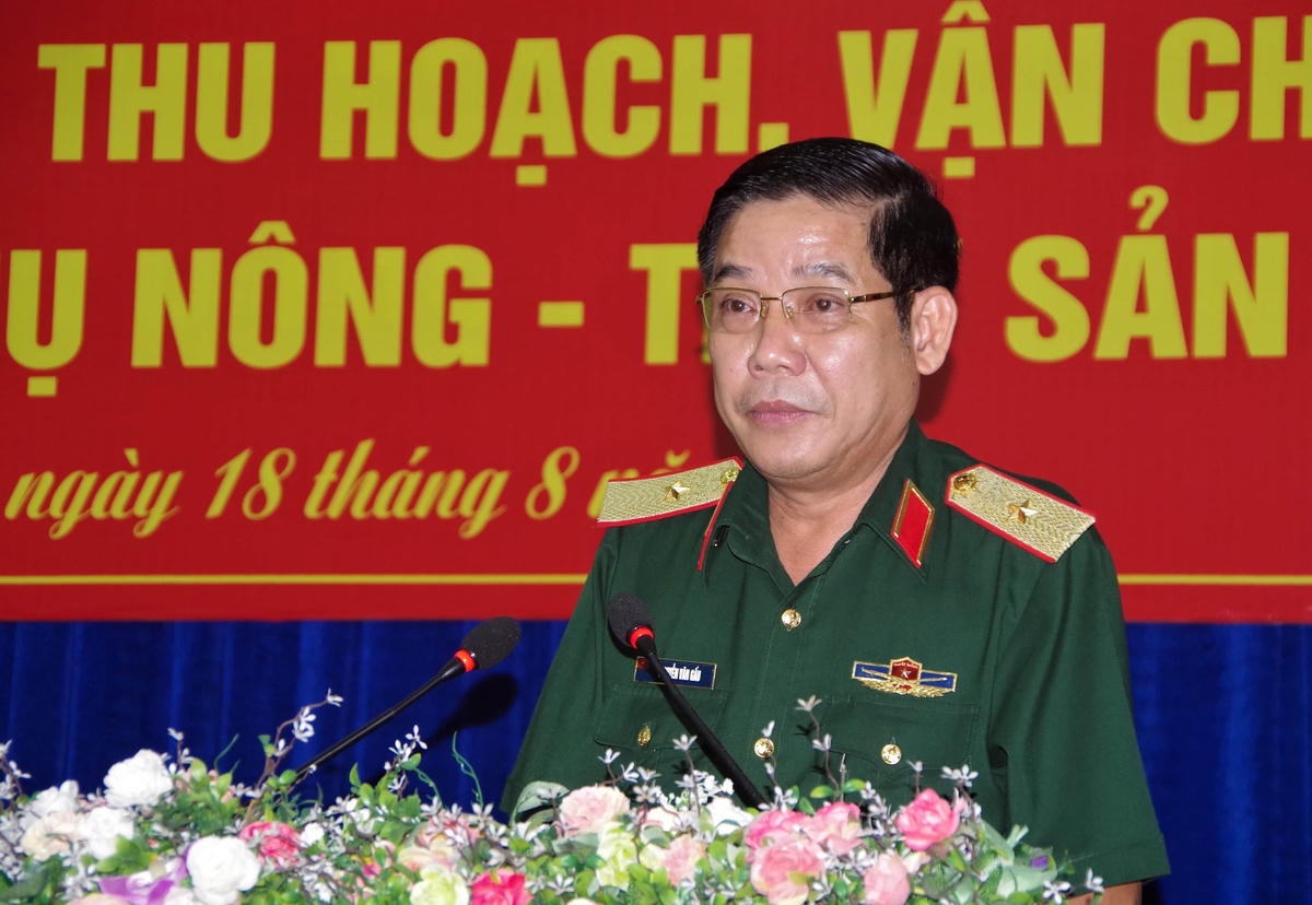 Thiếu tướng Nguyễn Văn Gấu phát biểu tại lễ ký kết.