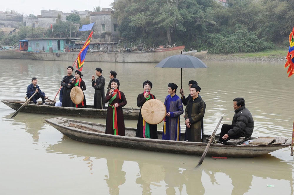 Hát quan họ trên sông Cầu. (Nguồn: baobacgiang.com.vn)