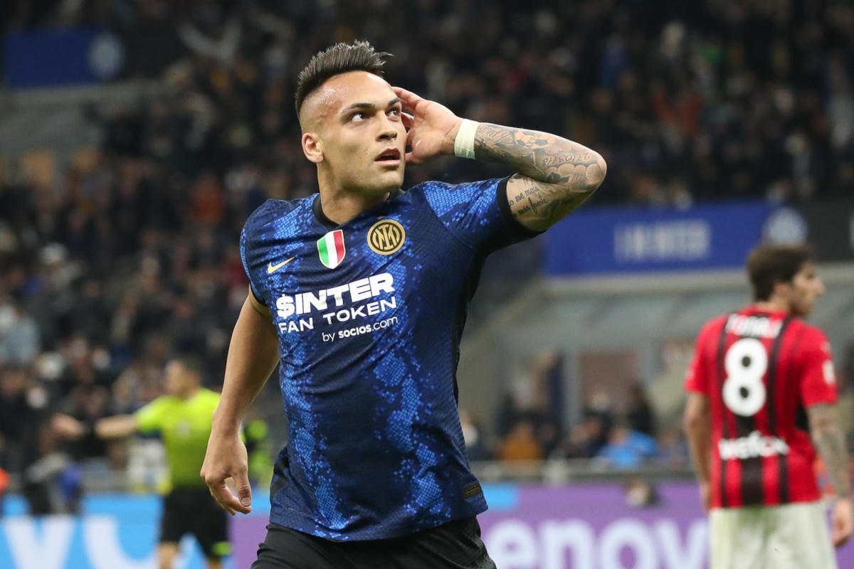 Lautaro Martinez tỏa sáng với cú đúp trong trận đấu này (Ảnh: Football Italia).