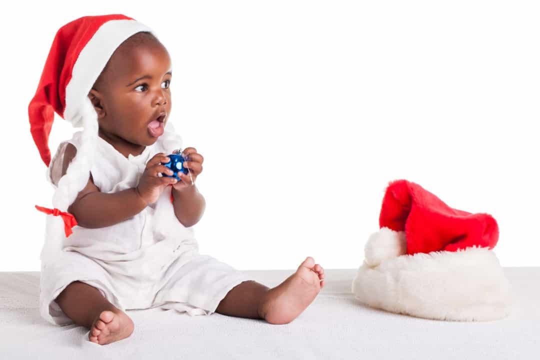 [ẢNH] Ngất ngây ngắm những 'ông, bà Noel' nhí siêu đáng yêu