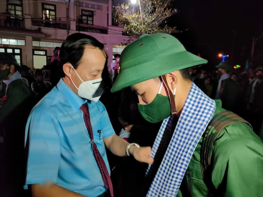 Nhờ sự vào cuộc của cả hệ thống chính trị, công dân nhập ngũ năm nay đã đạt hiệu quả cao, chất lượng công dân lên đường nhập ngũ đáp ứng tốt các tiêu chuẩn trình độ văn hóa, chính trị, sức khỏe.