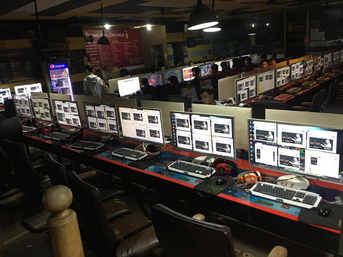 Cuộc đua view của các nghệ sĩ trẻ