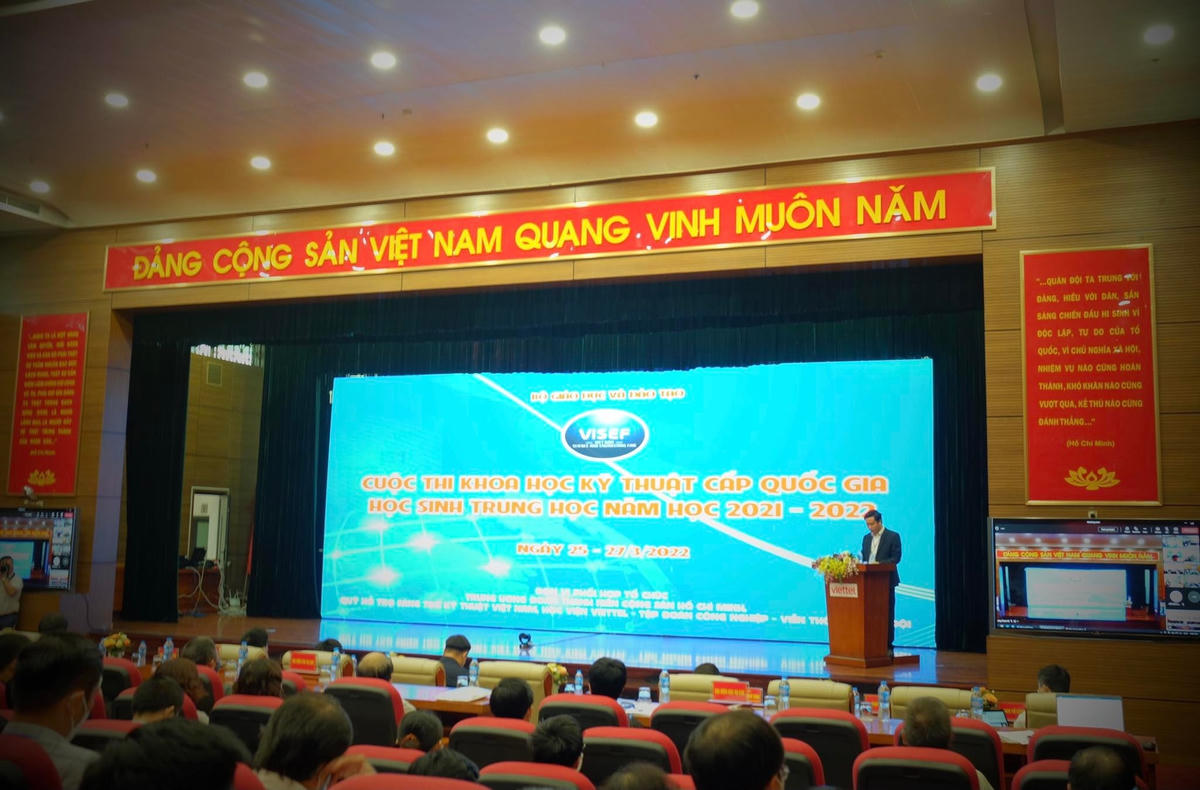 Cuộc thi Nghiên cứu khoa học, kỹ thuật cấp quốc gia học sinh trung học năm 2021-2022 được tổ chức bằng hình thức trực tuyến.