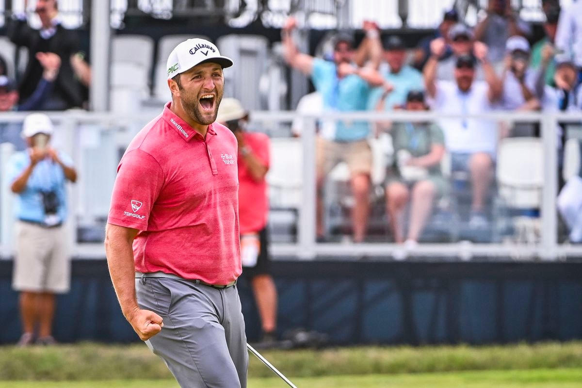 Tay golf người Tây Ban Nha Jon Rahm giành lại vị trị số một thế giới sau giải The Open Championship.