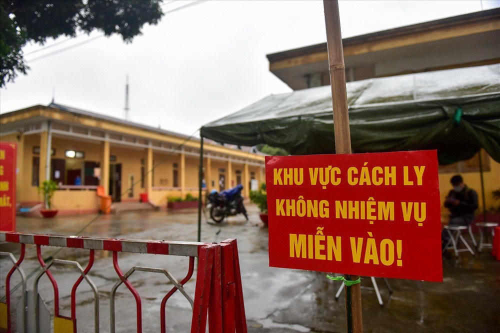 18h chiều 13/11: Thêm 3 mẹ con từ Pháp về mắc Covid-19