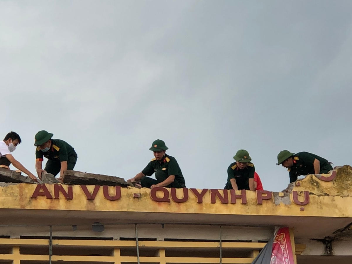 [ẢNH] Thái Bình: Một cơn dông cuốn bay tiền tỷ