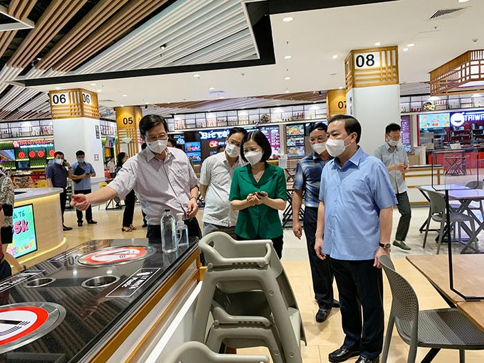 Phó Chủ tịch TP Hà Nội kiểm tra tại  TTTM Aeon Mall Long Biên.