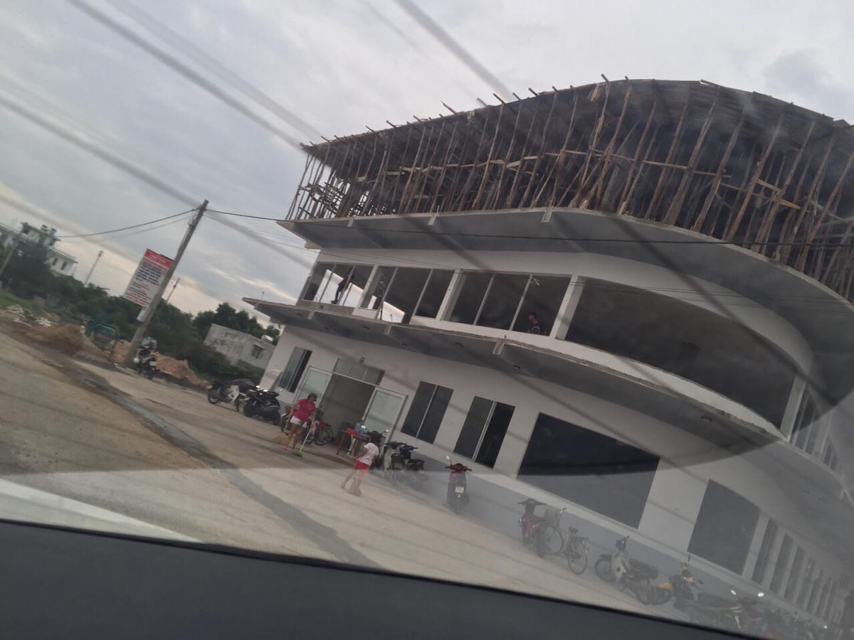 Đối tượng lấn chiếm đất đã xây nhà kiên cố làm nơi ở và kinh doanh.