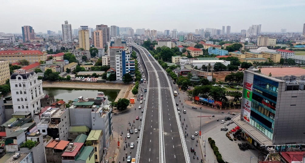 Để Hà Nội có những tuyến đường hiện đại như đường vành đai 2 trên cao, có nỗ lực rất lớn của công tác dân vận trong giải phóng mặt bằng. Ảnh: Hoàng Hà.