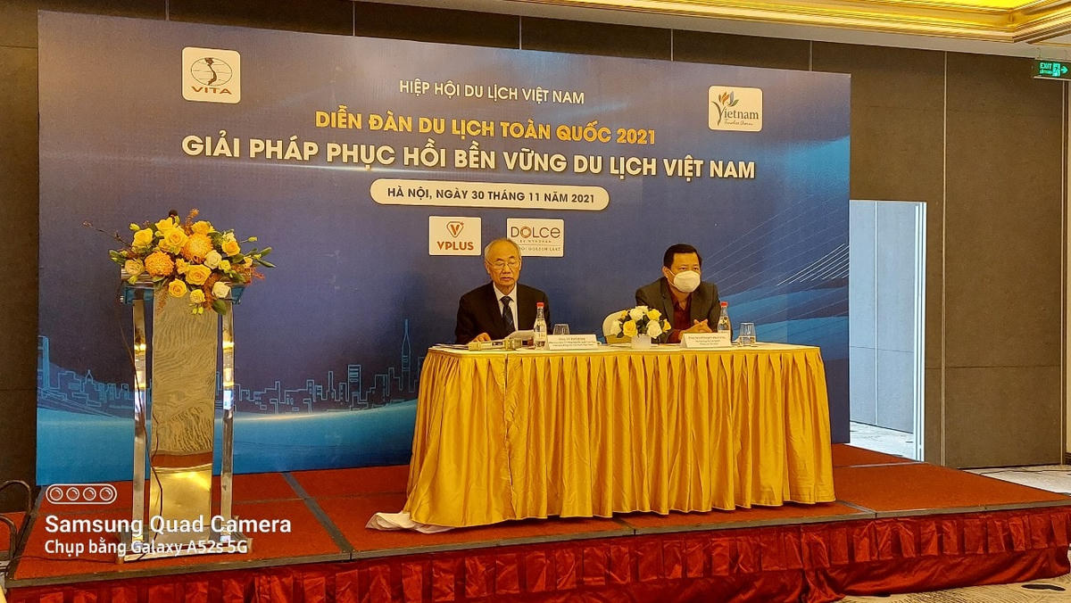Quang cảnh diễn đàn du lịch trực tuyến.