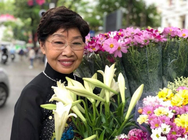Nhà thơ Phan Thị Thanh Nhàn.  Ảnh: FBNV.