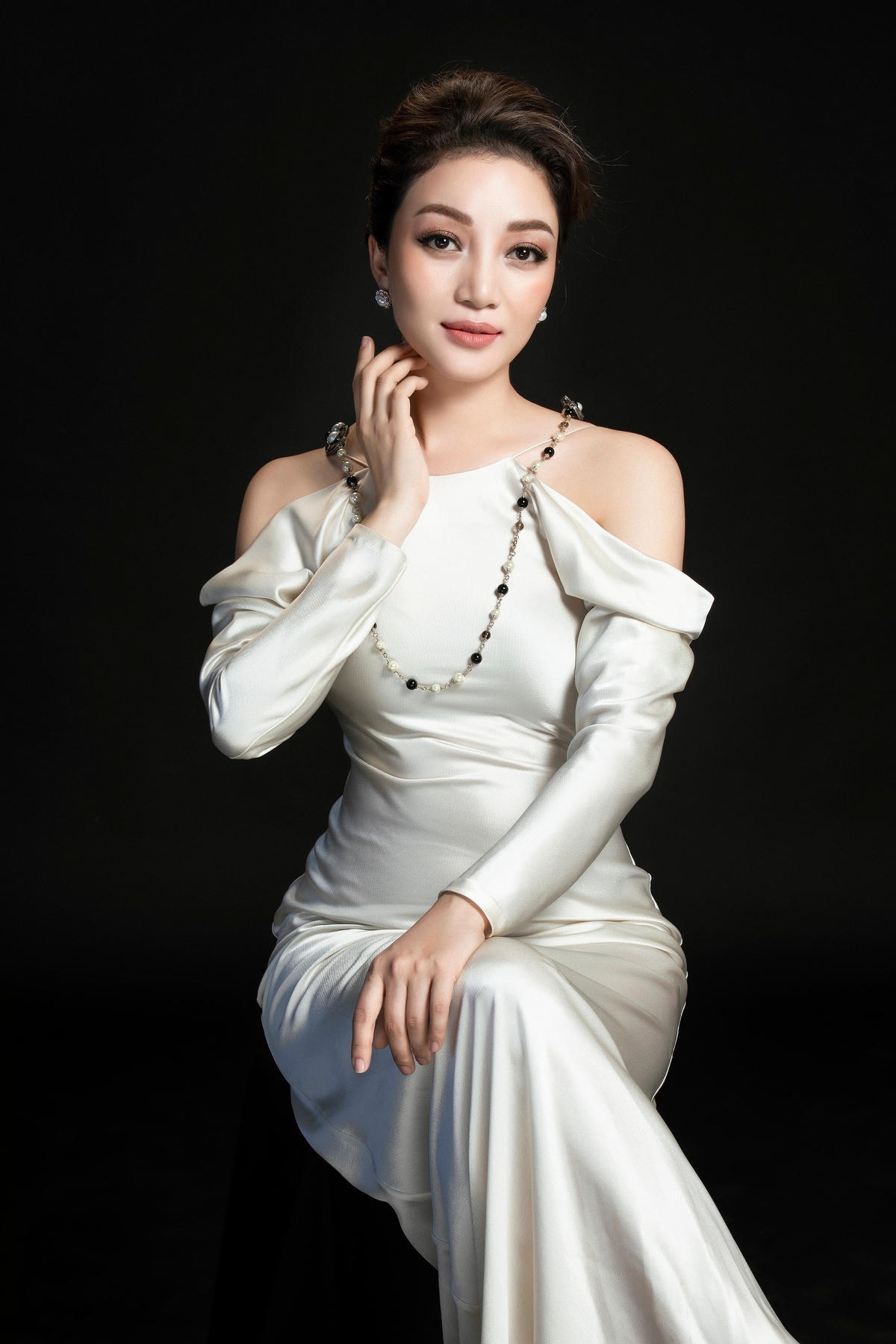 Chương trình Giai điệu tự hào tháng 7 có sự tham gia của ca sĩ Phạm Thu Hà.