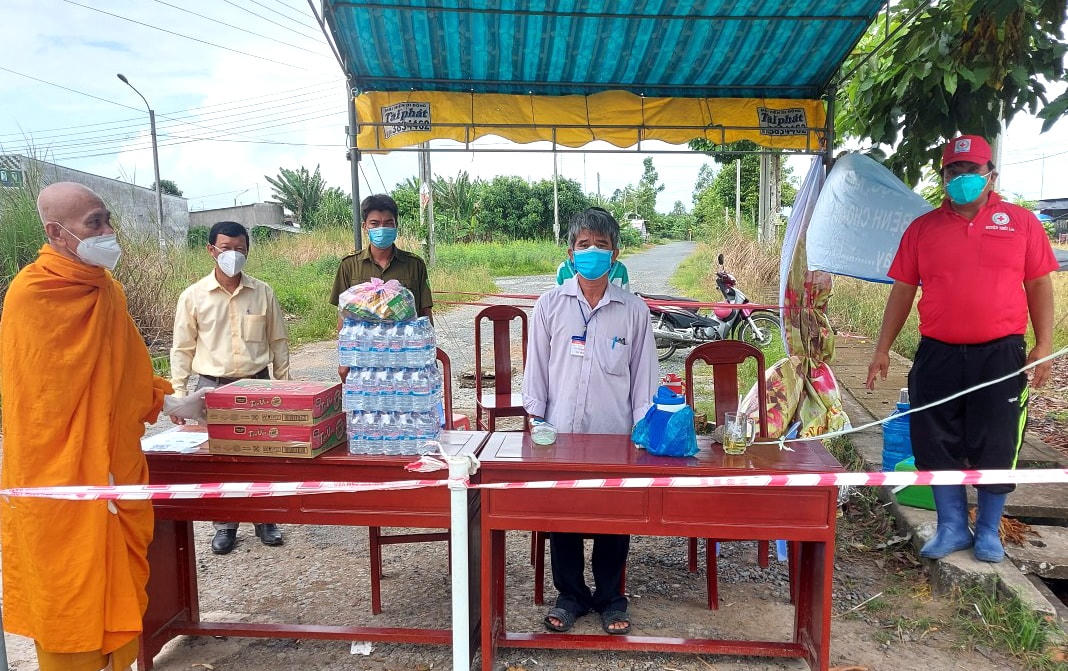Vận động mạnh thường quân quan tâm chăm lo hỗ trợ cho các hộ dân nghèo tại huyện Thới Lai khó khăn vì đại dịch.