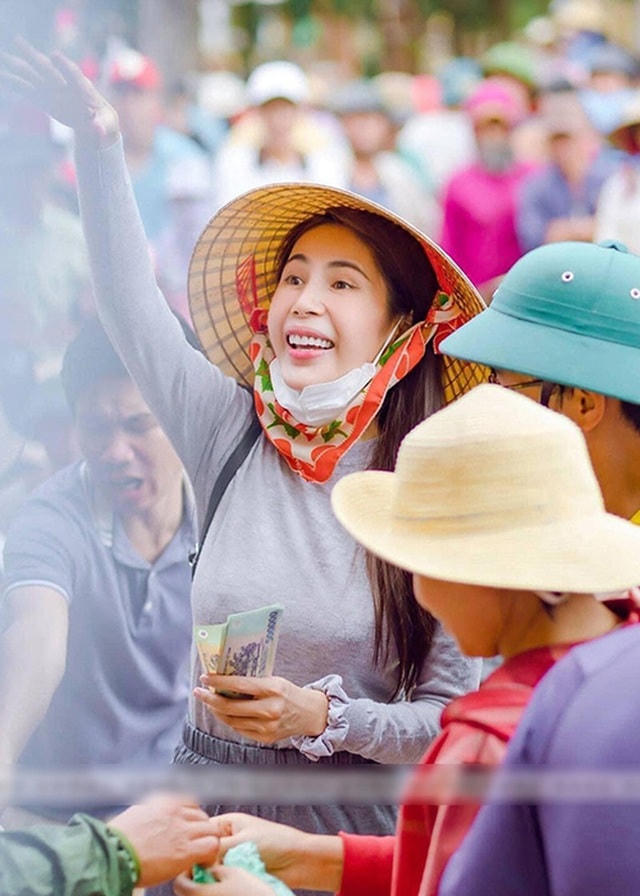 Điểm danh sao Việt tuổi Sửu: Tài năng nức tiếng nhưng không thiếu lùm xùm