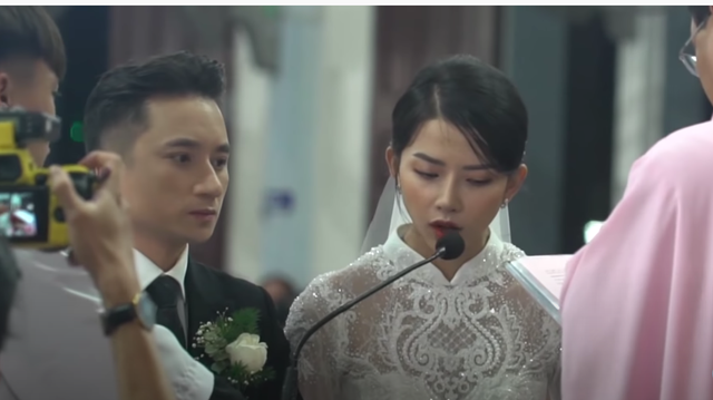 Phan Mạnh Quỳnh cưới hotgirl: Cô dâu diễm lệ, chú rể hát ‘Vợ người ta’