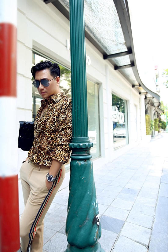 Việt Anh đau đầu vì tạo hình đồng bóng trong 'Hướng dương ngược nắng'