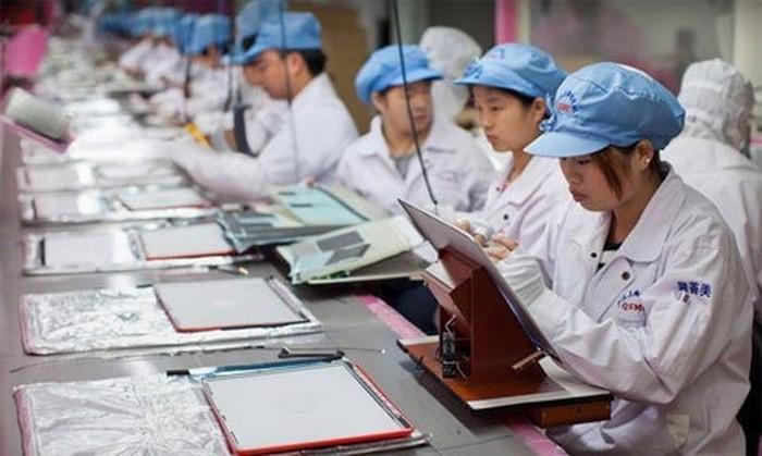 Thị trường lao động từng bước khởi sắc.