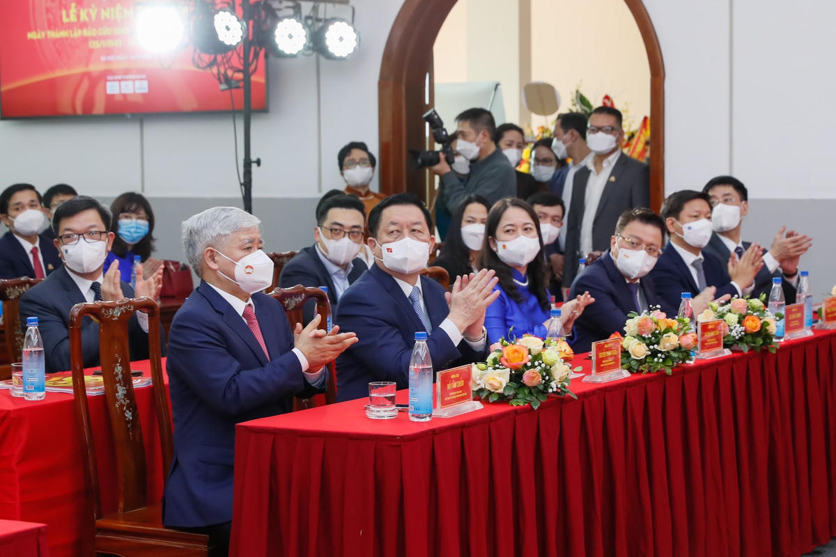 Chủ tịch UBTƯ MTTQ Việt Nam Đỗ Văn Chiến cùng lãnh đạo Đảng, Nhà nước dự Lễ kỷ niệm.