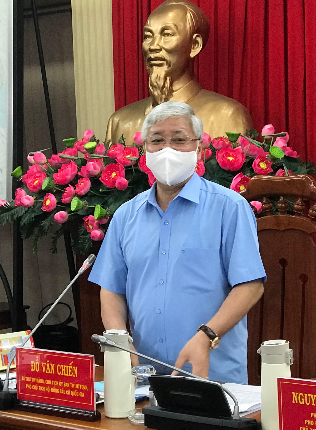 Chủ tịch Đỗ Văn Chiến phát biểu tại buổi làm việc.