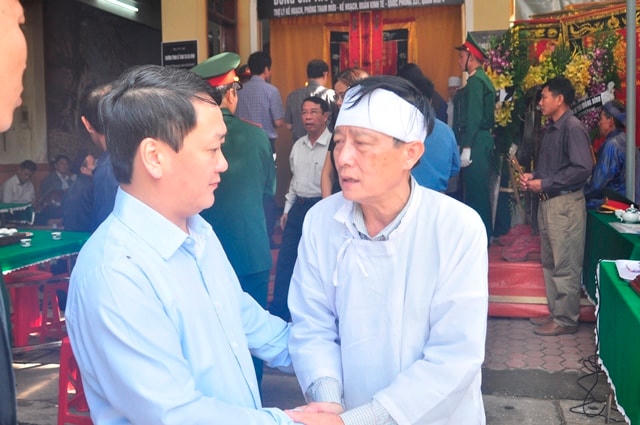 Chia buồn cùng gia đình.