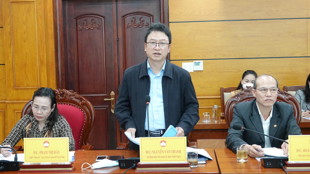 Ông Nguyễn Văn Thanh, Trưởng ban Tôn giáo UBTƯ MTTQ Việt Nam trao đổi tại buổi làm việc.