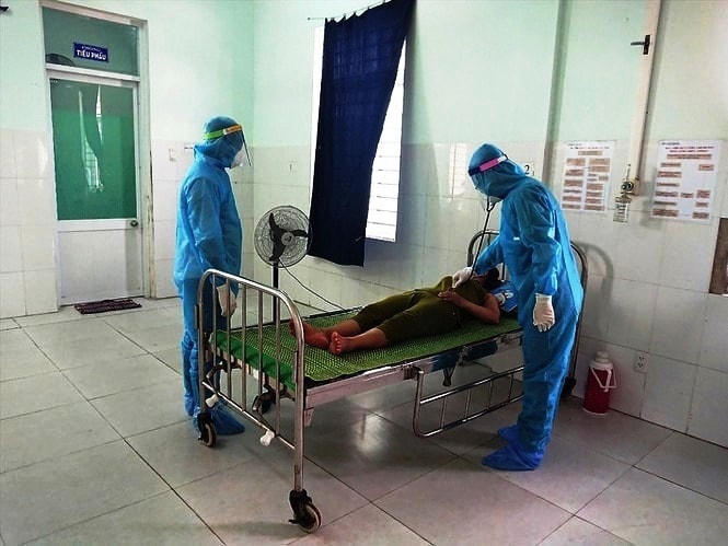 Chăm sóc bệnh nhân Covid-19 tại BVĐK Trung ương Quảng Nam.