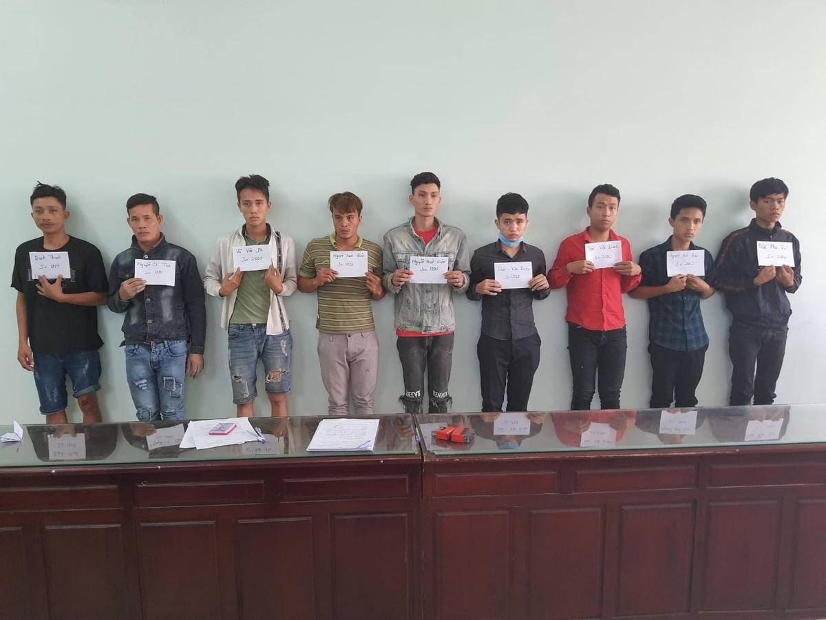 Các đối tượng gây ra vụ án mạng bị tạm giữ tại cơ quan Công an.