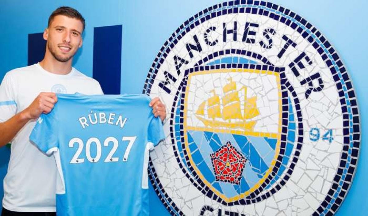 Man City gia hạn hợp đồng với Ruben Dias tới năm 2027 (Ảnh: Getty).