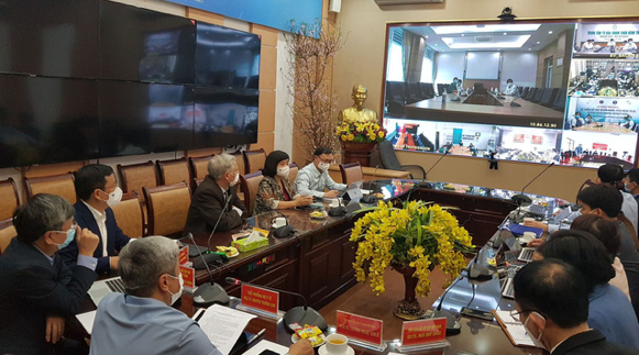 Đây là buổi hội chẩn trực tuyến đầu tiên trong năm mới Tân Sửu với sự tham dự của nhiều chuyên gia hàng đầu về cấp cứu, hồi sức, truyền nhiễm, hô hấp... Nguồn: Báo Gia đình và xã hội.