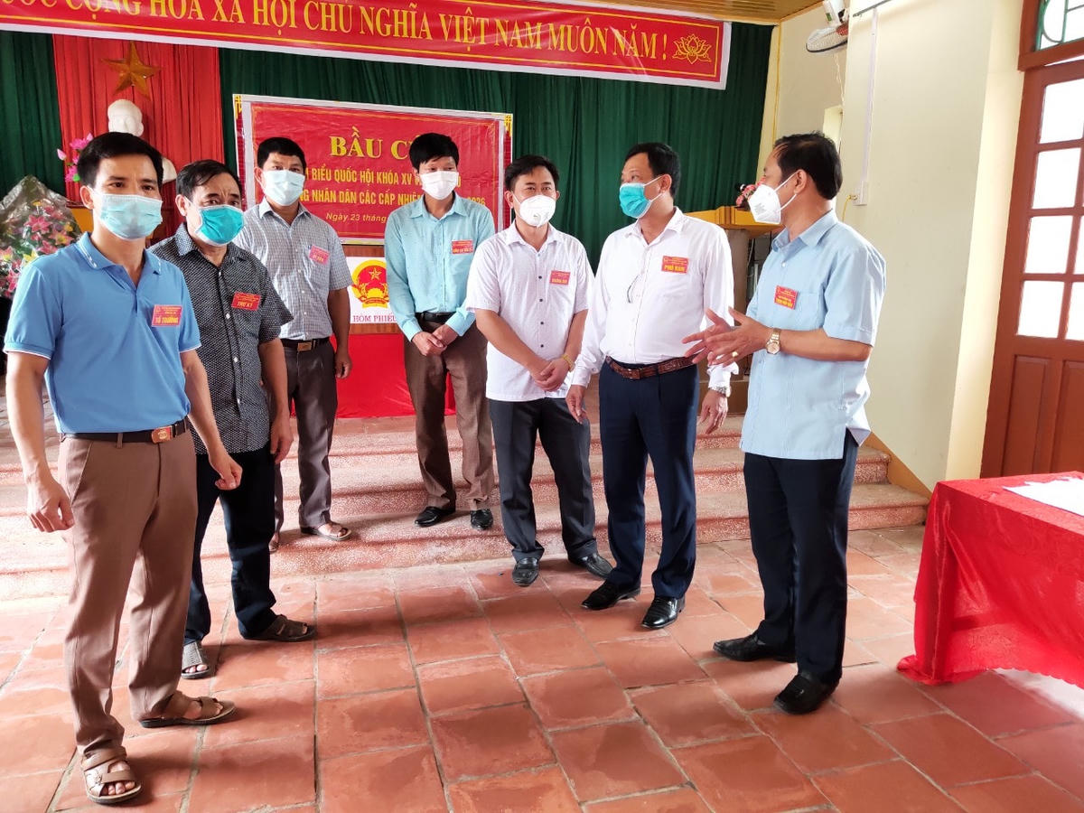 Mặt trận Bắc Giang giám sát chặt chẽ quy trình bầu cử trong tâm dịch