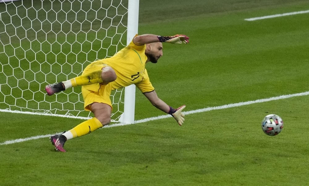 Thủ thành Donnarumma trở thành Cầu thủ xuất sắc nhất EURO 2020.