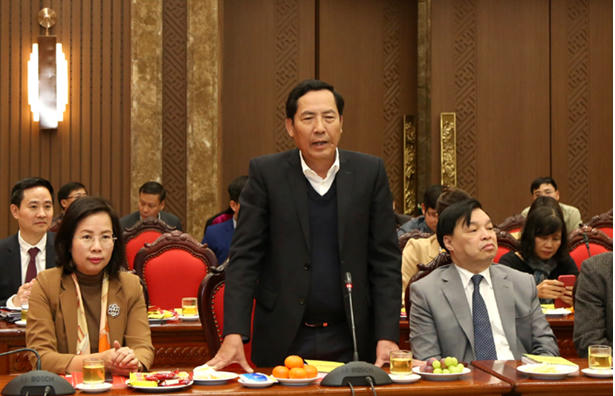Phó Trưởng ban Tuyên giáo Trung ương, Chủ tịch Hội Nhà báo Việt Nam, Tổng Biên tập Báo Nhân Dân Thuận Hữu.