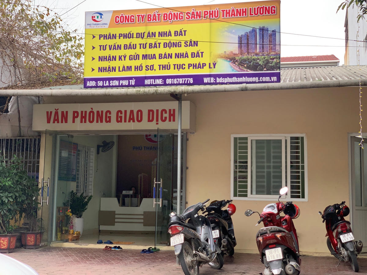 Doanh nghiệp bất động sản cũng góp mặt ở đường La Sơn Phu Tử.