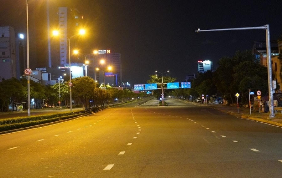Người dân tỉnh Bình Dương sẽ được yêu cầu không ra đường, trong khung giờ sau 18h mỗi ngày đến 5h sáng ngày hôm sau.