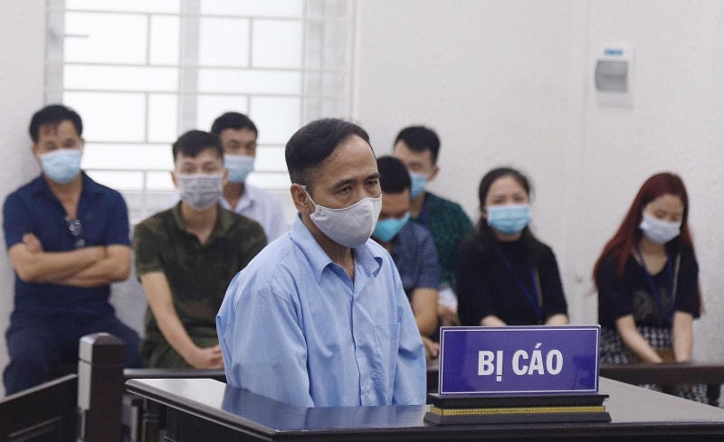 Bị cáo Phùng Đức Lợi tại phiên tòa. Ảnh: V.D..
