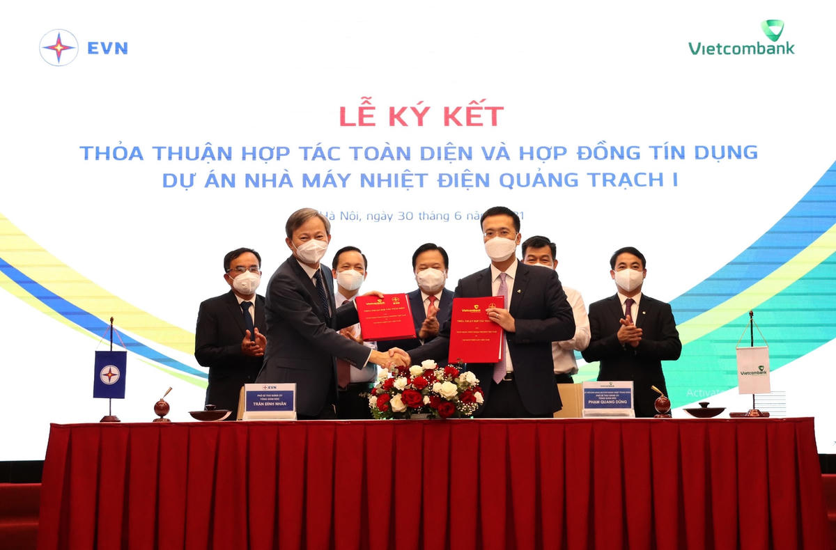 Quang cảnh lễ ký kết.