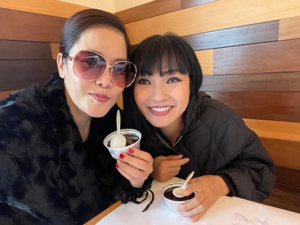 Ca sĩ Phương Thanh có dịp gặp lại Thu Phương trên đất Mỹ. Trong chuyến lưu diễn tại Mỹ lần này, Phương Thanh còn được hội ngộ cùng ca sĩ Lam Trường và Đan Trường.