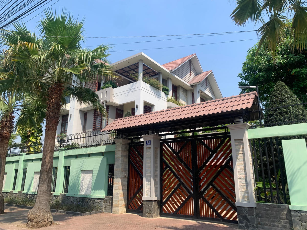 “Biệt phủ” của ông Nguyễn Tấn Long tại phường Bửu Long, TP Biên Hòa. (Ảnh: Mạnh Thìn).