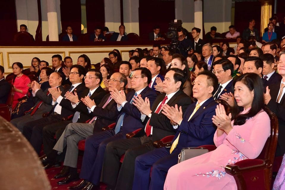 Các đại biểu dự Lễ tôn vinh. Ảnh: Quang Vinh.