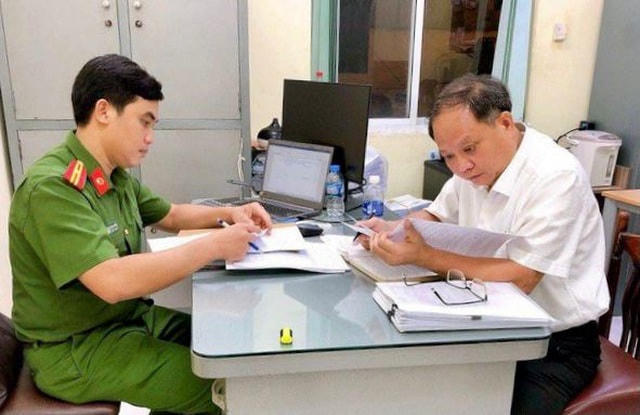 Ông Tất Thành Cang tại cơ quan Công an.