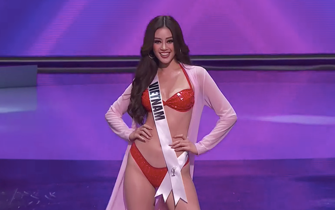 Khánh Vân trong vòng thi Bikini.